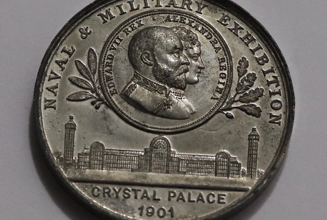UK GB 1901 Crystal Palace Exhibition 38mm white metal medal BHM 3734 B51 M42