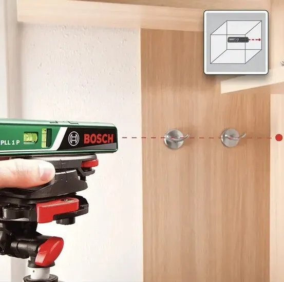 BOSCH PLL 1 P Laser Spirit Level + Wall Mount Easily Align DIY Objects Seal Box 3