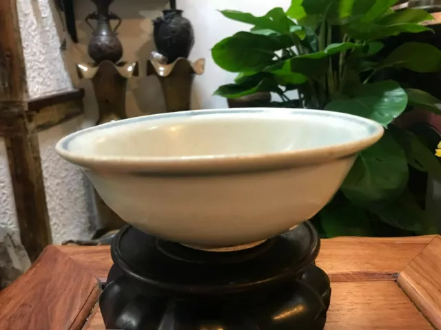 Vietnamese 13-15th Tran Dynasty Pottery Bowl Blue and White Glaze 1225-1400 ca