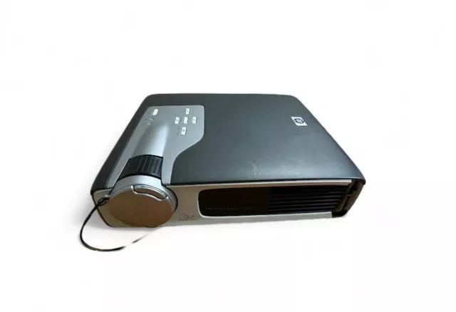 HP Digital Projector XB31 Beamer (gebraucht)