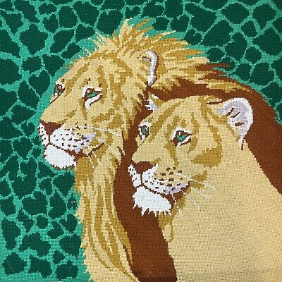 De colección. "Tela de tapiz con aguja de león y leona lista para enmarcar 21x21"""