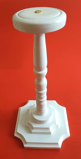 PORTE CHAPEAU/ Présentoir/ Support  en Bois Blanc hauteur 31,5 cm