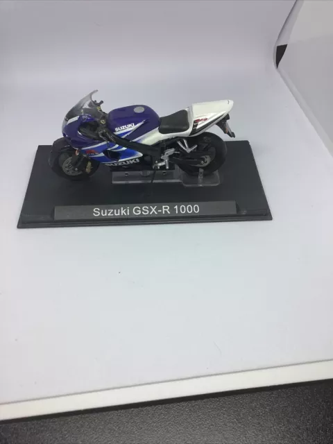 MINIATURE SUZUKI GSX-R 1000 collection moto miniature EUR 9,99
