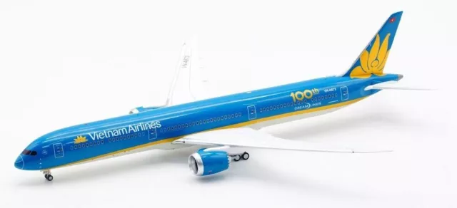 1:200 IF200 Vietnam Airlines Boeing 787-10 VN-A873 w/Stand *LAST PIECES*