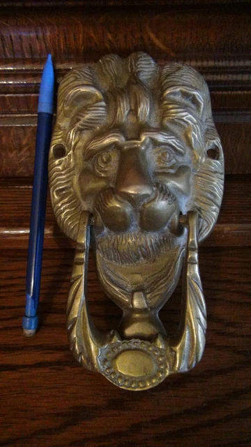 HEURTOIR de PORTE TETE de LION en BRONZE 17 / 9,2 cm
