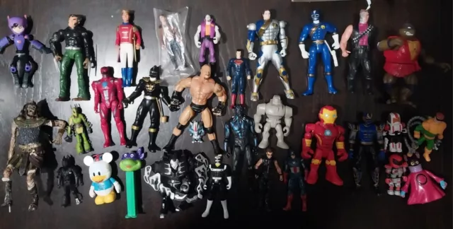 Big Lot of Vintage 80’s 90s And 00s Action Figures LOT OF 30