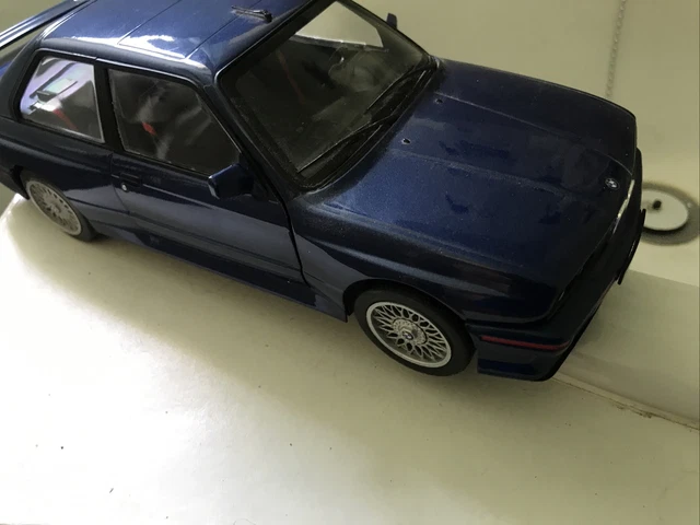 Solido Bmw M3 E30 1/18