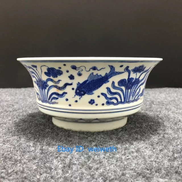 Old Chinese Hand Made Antqiue Qing Dynasty Porcelain Blue&white Fish Grass Bowl
