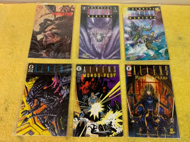Aliens & Aliens vs Predator Comic Books - Lot of 6 - Dark Horse Comics - 1990’s