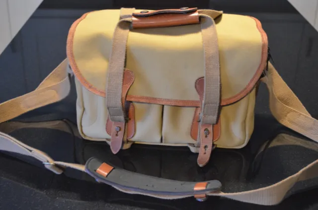 Billingham 225 Camera Bag - khaki and tan leather -  in great condition 2
