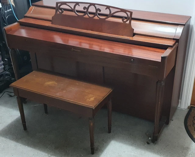 Beautiful Baldwin Acrosonic Piano - PICK UP IN GAINESVILLE, FL Beautiful Baldwin Acrosonic Piano - PICK UP IN GAINESVILLE, FL
