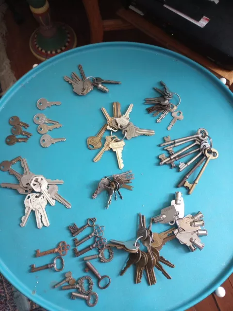 Vintage Antique Skeleton Keys Barrel (LOT OF 27) Mix Size Keys, FREE SHIPPING.