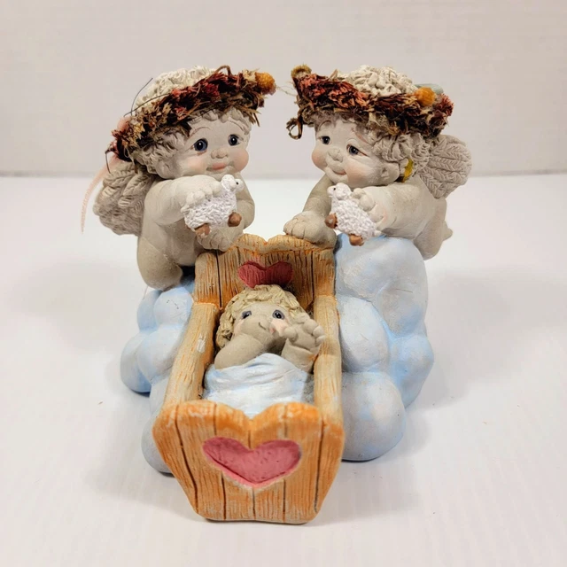 Dreamsicles Counting Sheep DC417 Signed Kristen Haynes 4 In. Tall 1996 Vintage
