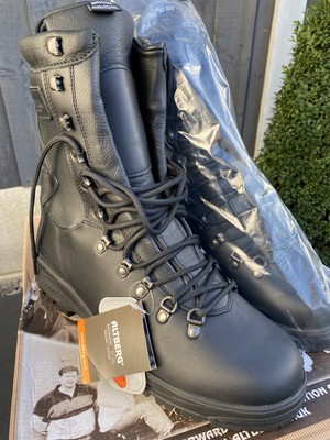 ALTBERG FIELD AND fell boots size 9.5 