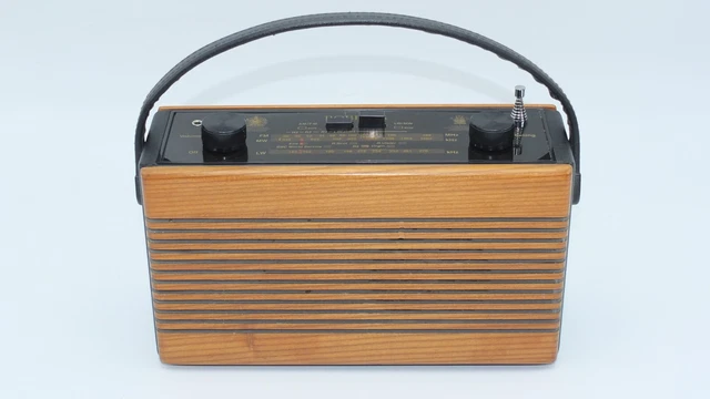 Roberts R760 VINTAGE ROBERTS RADIO R760 - Black / Teak - (FM/MW/LW) £35.00 - PicClick UK