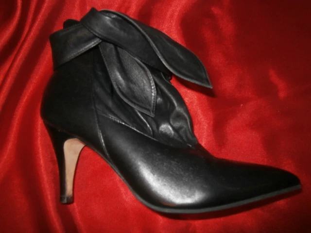 Carvela twist deals ankle boots