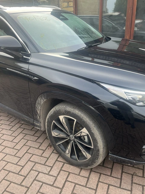 MG HS TROPHY 1.5 Manual 2025 Drivers Side Front Suspension Leg Complete ...