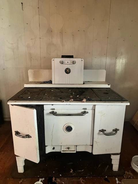 EARLY 20TH CENTURY wood cook stove by Range Qualified $3,000.00 - PicClick
