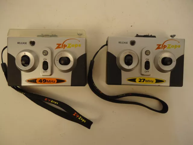 2 Zip Zaps Micro RC Controllers 27 Mhz & 49 Mhz Radio Shack 