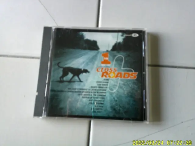 VH1 CrossRoads CD 1996 Enhanced CD Chris Isaak Darius Rucker Blues Traveler Used