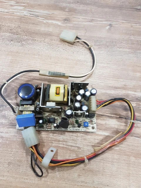 Alimentation Pour Borne De Jeu Megatouch - Occasion - Pour Réparation Ou Remplacement