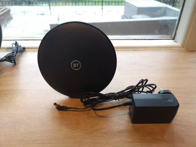 BT Wi-Fi Disc Complete Extender for Smart Hub 2 - Black - Excellent Condition