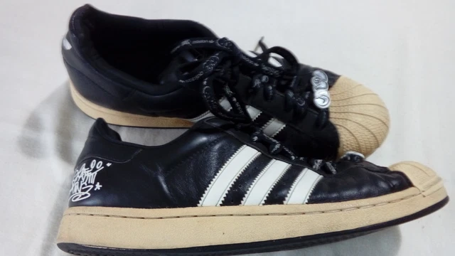 adidas gazelle silver green womens Adidas Superstar Adv - Black Suede /White