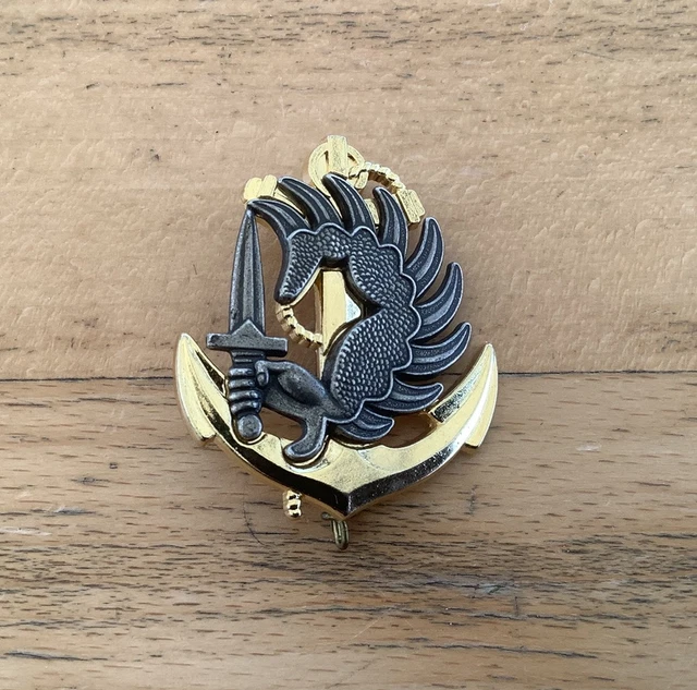 INSIGNE DE BERET Tap Outremer Eekelers Centini Parachutiste Occasion ...