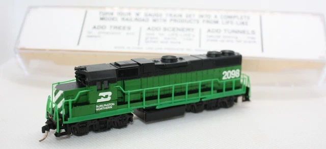 LOCOMOTIVE E8 DIESEL CHICAGO and NORTH WESTERN Like Like ref. 7162 LOCOMOTIVE E8 DIESEL CHICAGO and NORTH WESTERN Like Like ref. 7162