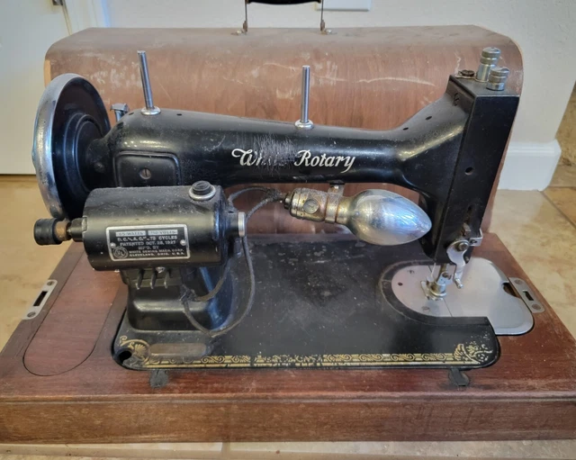 Vintage 1927 Antique White Rotary Electric Sewing Machine with Carrying Case