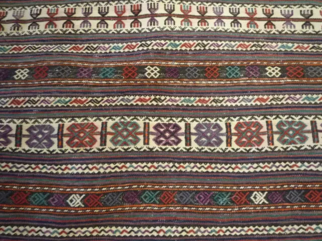 A very beautiful fine Tribal Bakhtiyari Kilim oriental bag ( 3ft.11" x 2ft.7" )