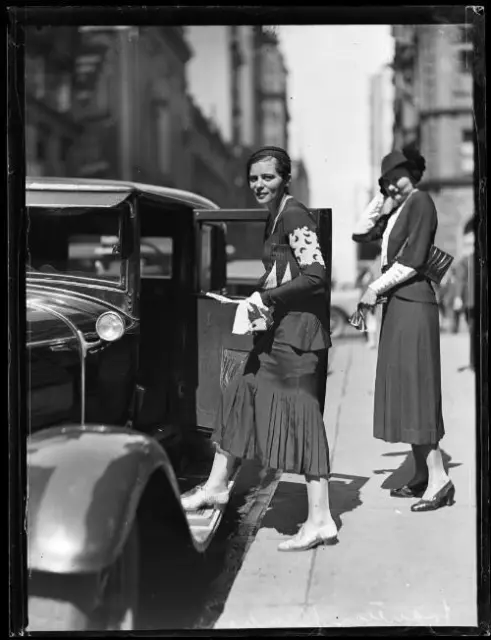 Aviatrix Fraulein Elli Beinhorn and a friend entering a car, N - 1930s Old Photo