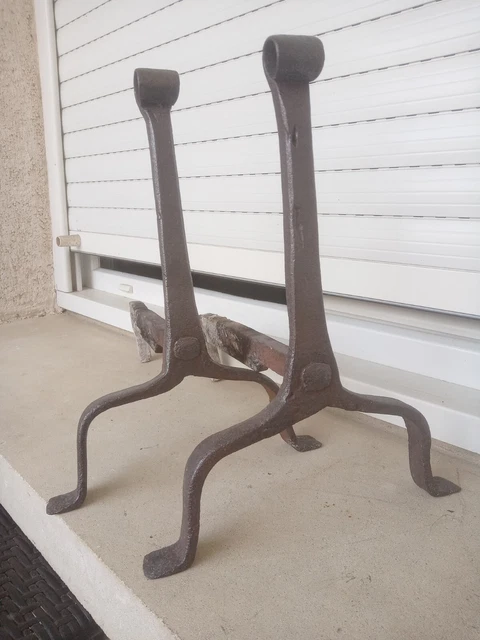 Paire De Chenets En X Style XVIIe Siècle - 52x20x19 Cm - Fer