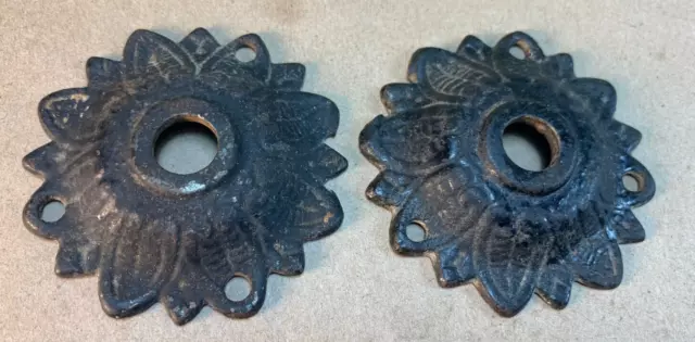 2 Antique Cast Iron Floral Escutcheon Rosette Door Plate Backplate Rail Cover