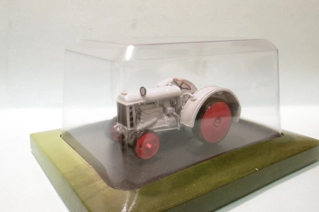 UH / Hachette - TRACTEUR Fordson F Industriel 1922 gris Neuf NBO 1/43