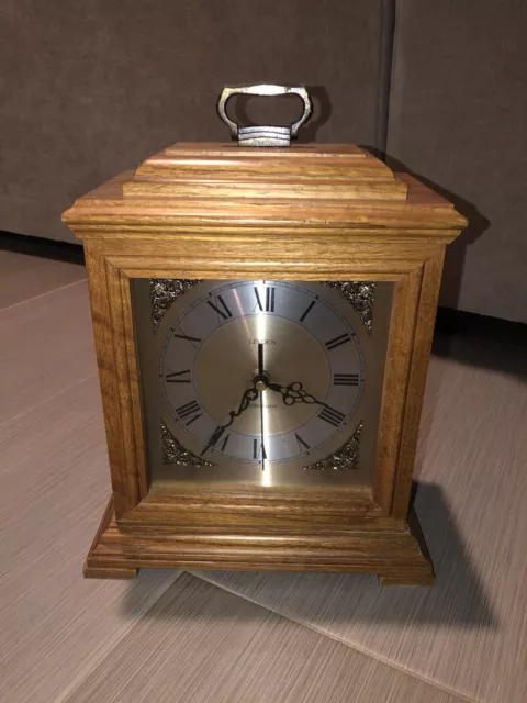 Original Oak Wood Framed Linden Mantel Clock W/ Westminster Chime 3