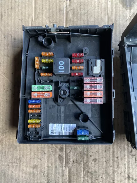 Skoda Octavia  1Z Facelift 20092012 1.6 Under Bonnet Fuse 1K0937125D BOX114