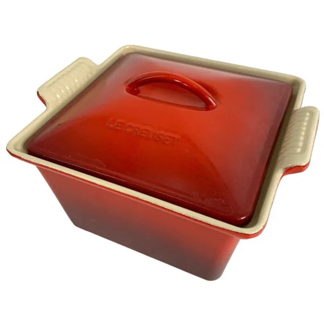 https://www.picclickimg.com/3QMAAOSwA6JljJ4X/VTG-Le-Creuset-France-Red-Deep-Square-7.webp