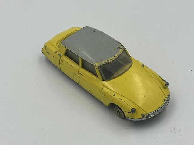 Voiture ancienne DINKY TOYS 24C Citroen DS19 jaune jouet ancien Meccano FRANCE