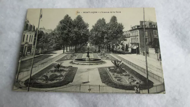 CPA postcard Montluçon / Avenue de la Gare _ shops