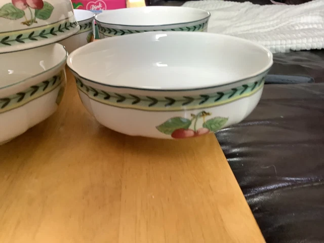 Velleroy & Boch Giardino francese fiorente 7 ciotole di cereali altezza 14,5 cm e 5,5 cm.