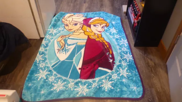 Disney FROZEN Anna Elsa Plush Bed Couch 45" x 60" Throw Blanket