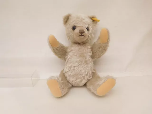 MES-62398	Älterer Steiff Teddy Mohair weichgestopft mit Knopf und Fahne