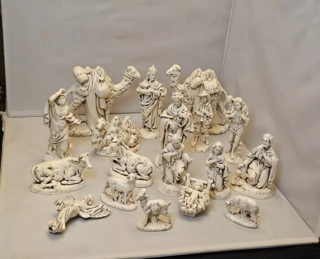 Vtg Atlantic Mold Christmas Nativity Scene 18 Piece Beige Cream Ceramic Figurine