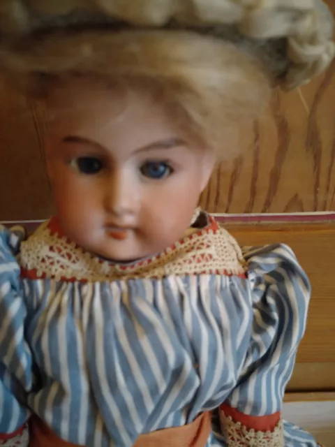 Poupée ancienne tête porcelaine Armand Marseille moule 910