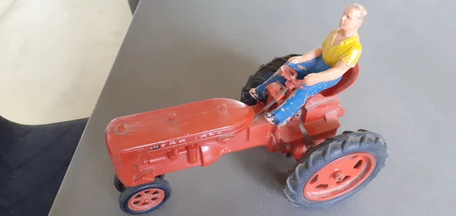 Jouef Farmall International Harvester Case remorque jouets agricoles à cél 1/32 Jouef Farmall International Harvester Case remorque jouets agricoles à cél 1/32