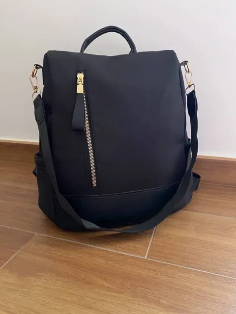 Zaino Antifurto Impermeabile Colore Nero, Zainetto Multifunzionale, Borsa Casual