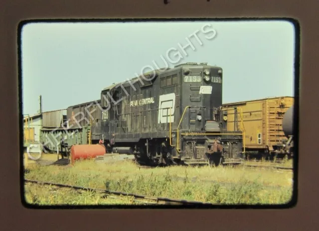 Original '76 Ektachrome Slide PC Penn Central 7153 GP9 Lima, OH   34W46