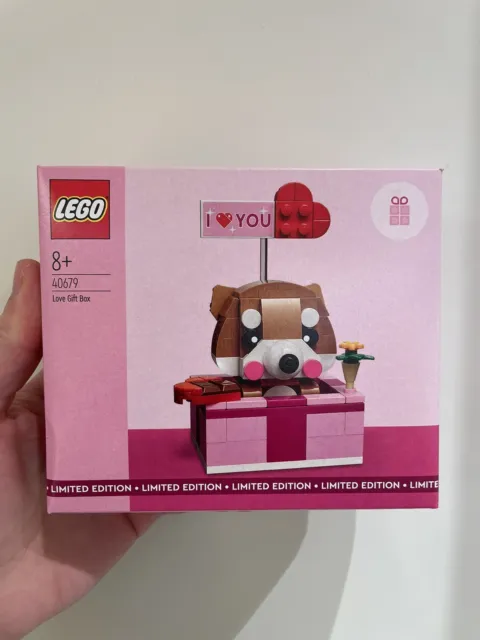 LEGO Creator Roses 40460 8+ 120 pezzi perfetti per la festa della mamma,  Natale, San Valentino o per qualsiasi altra celebrazione! : : Casa  e cucina
