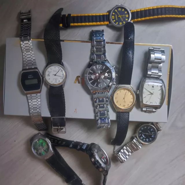 RARE lot de montres à quartz vintage